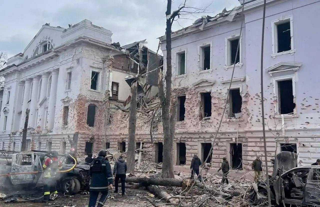 Командир бригады ВСУ призвал жителей Сум бежать из города Командир бригады ВСУ призвал жителей Сум бежать из города