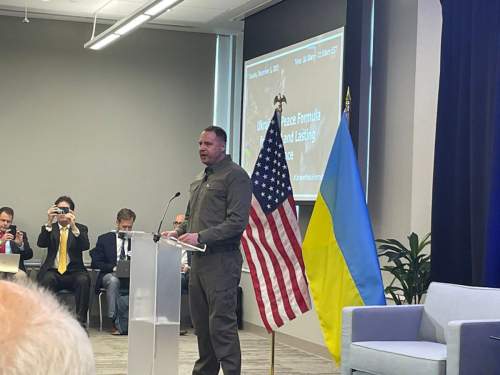 Визит Ермака в США стал катастрофой: у Трампа устали от главы офиса Зеленского (ФОТО) Визит Ермака в США стал катастрофой: у Трампа устали от главы офиса Зеленского (ФОТО)