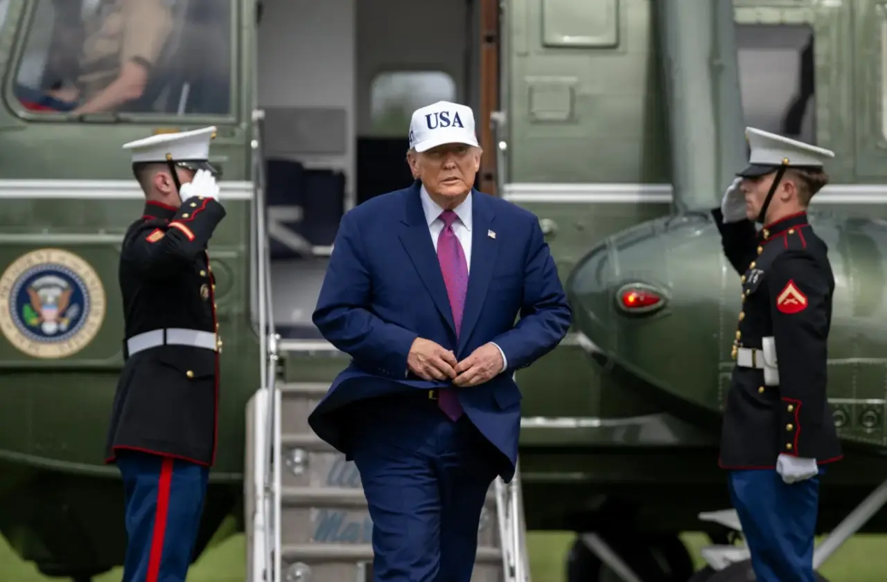 Трамп считает, что режим аятолл не сможет «сделать Иран великим» и потому должен быть снесён Трамп считает, что режим аятолл не сможет «сделать Иран великим» и потому должен быть снесён
