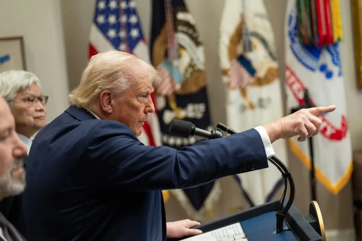 Трамп отключит Европу от интернета, и Брюссель ничего не сможет с этим поделать – Politico