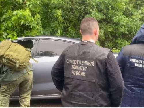Под Тулой убили главу колледжа олимпийского резерва и его адвоката (ФОТО, ВИДЕО) Под Тулой убили главу колледжа олимпийского резерва и его адвоката (ФОТО, ВИДЕО)