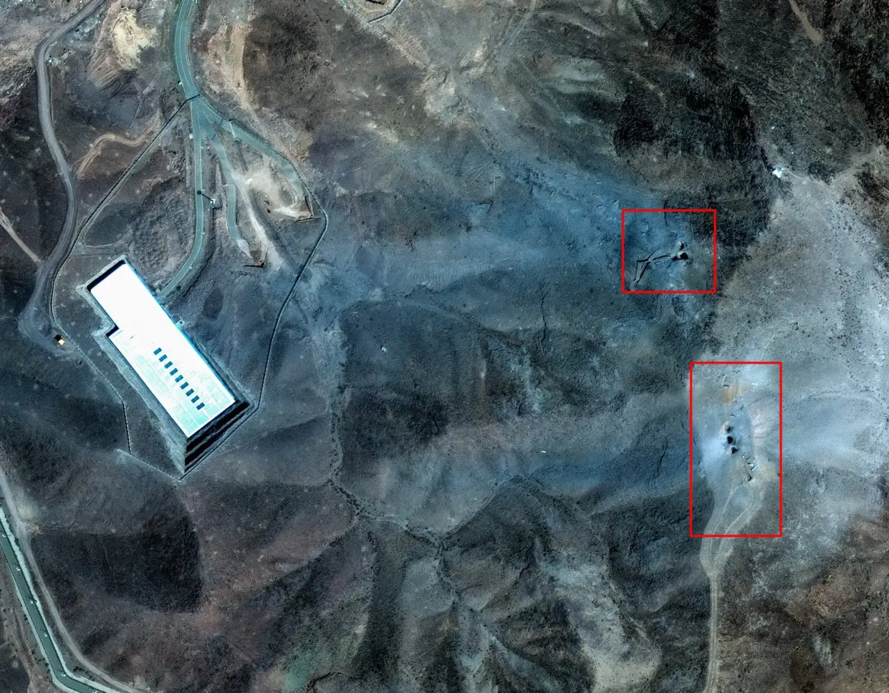 Американские B-2 били по иранскому Фордо на основании спутниковых снимков 17-летней давности Американские B-2 били по иранскому Фордо на основании спутниковых снимков 17-летней давности