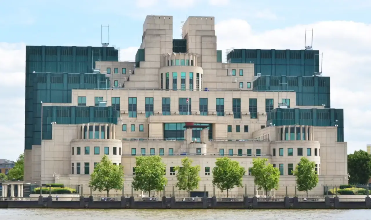 Британская MI6 20 лет искала российского «крота», но так и не нашла