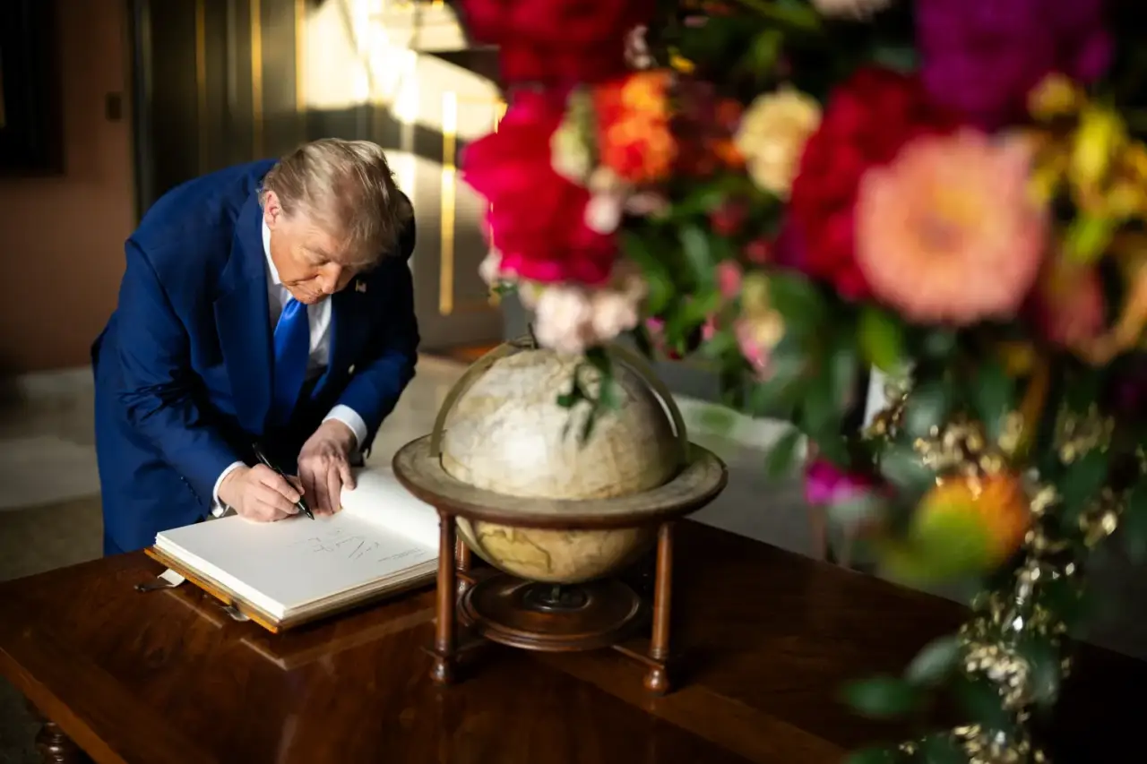 Я бы без колебаний снова нанес удар по Ирану – Трамп