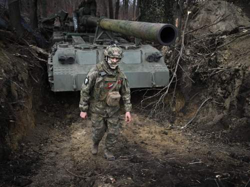 СМИ: 50-тысячная группировка ВС РФ в Сумской области готова к штурму (ВИДЕО) СМИ: 50-тысячная группировка ВС РФ в Сумской области готова к штурму (ВИДЕО)