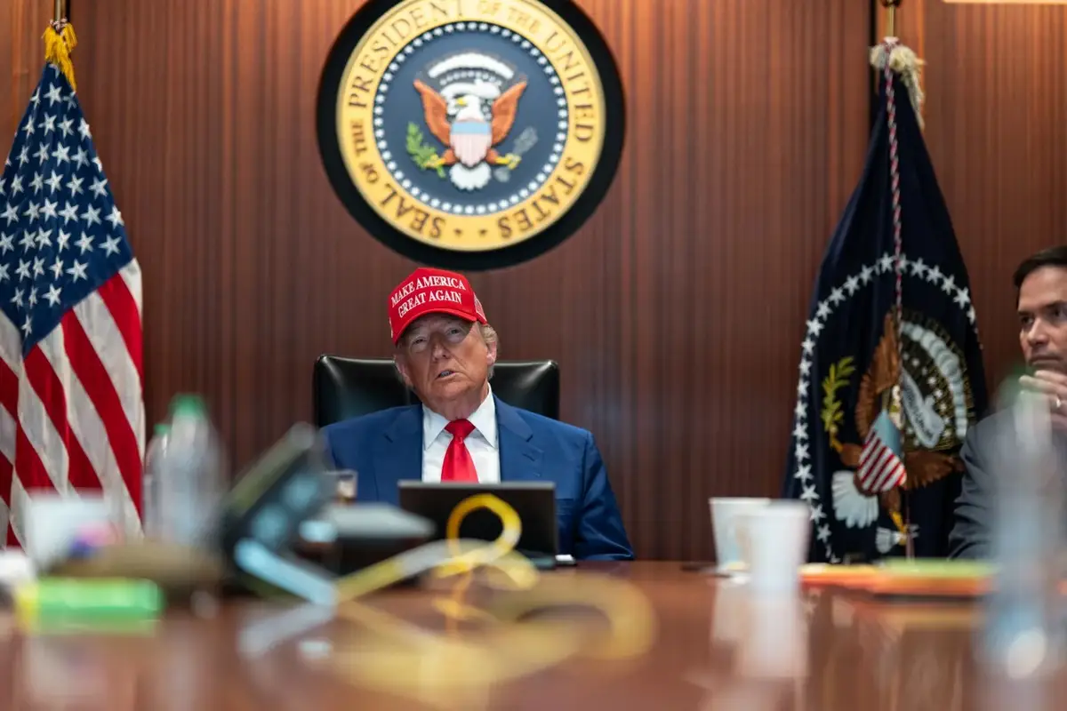 Станет только хуже: Канада спешно отменяет цифровой налог, разозливший Трампа Станет только хуже: Канада спешно отменяет цифровой налог, разозливший Трампа