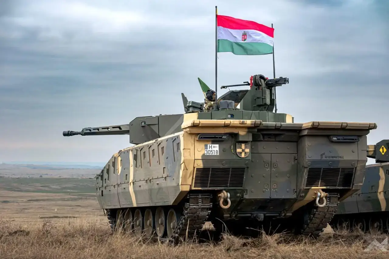 В Киеве требуют от Орбана отчета за венгерские танки на украинской границе В Киеве требуют от Орбана отчета за венгерские танки на украинской границе