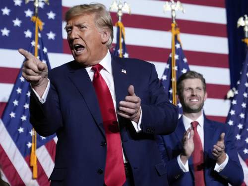 Трамп начал торговую войну с Европой, объявив о пошлинах в 30% на импорт из ЕС Трамп начал торговую войну с Европой, объявив о пошлинах в 30% на импорт из ЕС