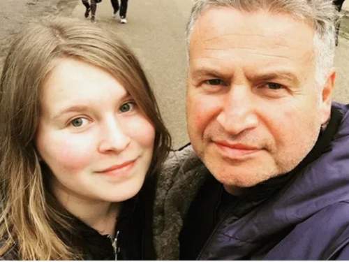 Агутин тайно выдал внебрачную дочь замуж за француза арабского происхождения Агутин тайно выдал внебрачную дочь замуж за француза арабского происхождения