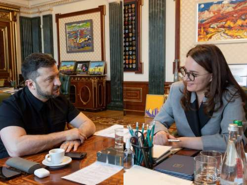 «Юлия без косы»: на Украине снова премьер-министром будет женщина «Юлия без косы»: на Украине снова премьер-министром будет женщина