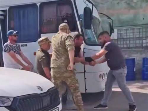 «Люди уходят в землю»: в Киеве пришли в ужас от увиденного в Одессе «Люди уходят в землю»: в Киеве пришли в ужас от увиденного в Одессе