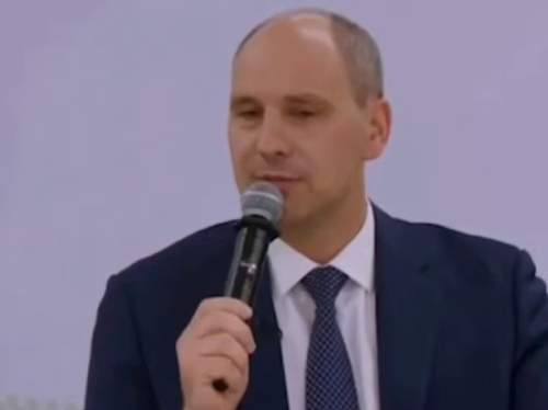 «Бог даст деточку — даст и денежку»: врио губернатора Свердловской области оскандалился после совета россиянам (ВИДЕО) «Бог даст деточку — даст и денежку»: врио губернатора Свердловской области оскандалился после совета россиянам (ВИДЕО)