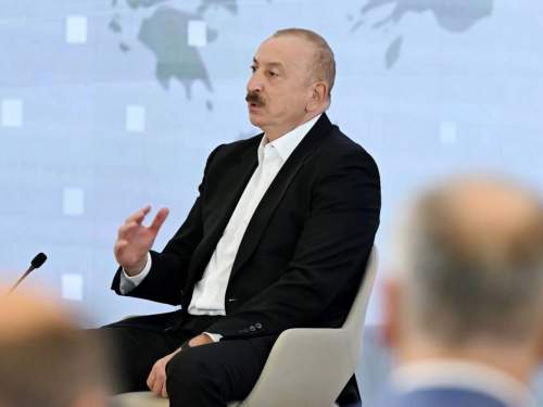 «Прошла любовь, завяли помидоры»: Алиев призвал украинцев не мириться с «оккупацией», вызвав гневную реакцию в России (ВИДЕО) «Прошла любовь, завяли помидоры»: Алиев призвал украинцев не мириться с «оккупацией», вызвав гневную реакцию в России (ВИДЕО)