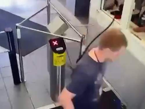 Сотрудник петербургского завода напал на коллег, ранив их из лука (ВИДЕО)