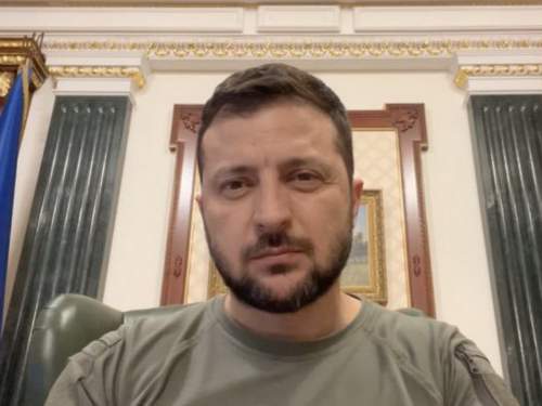 Зеленский неожиданно обратился к украинцам на фоне волны протестов Зеленский неожиданно обратился к украинцам на фоне волны протестов