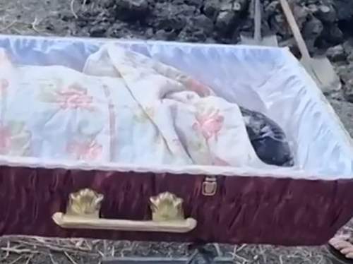 СМИ узнали детали похорон голого ветерана СВО с пакетом на голове