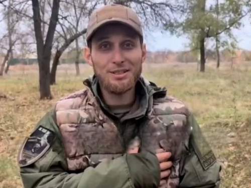 По дороге в Госдуму полиция задержала бойца СВО, который почти месяц удерживал опорник