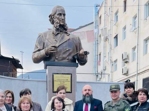Азербайджан требует извинений от ТАСС из-за новости о сносе памятника Айвазовскому