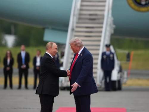 Путин и Трамп встретились в Анкоридже: начался саммит на Аляске (ФОТО, ВИДЕО)