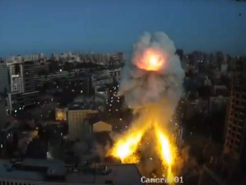 Опубликовано видео ракетного удара по заводу дронов в Киеве (ВИДЕО)