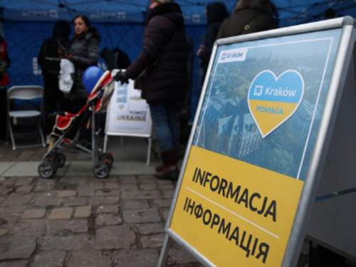 СМИ: украинские беженцы три года нагло обворовывали поляков по программе «500+»