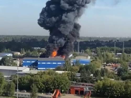 В подмосковной Балашихе разгорелся мощный пожар: гремят взрывы (ФОТО, ВИДЕО)