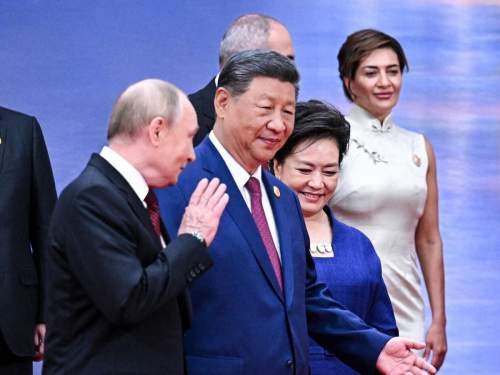 Путин с Си, а Алиев с Лукашенко: в РФ оценили «говорящие» кадры с саммита ШОС (ФОТО)