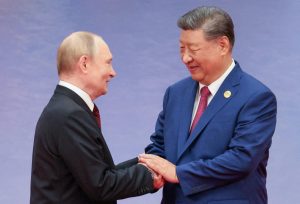 Путин с Си, а Алиев с Лукашенко: в РФ оценили «говорящие» кадры с саммита ШОС (ФОТО)