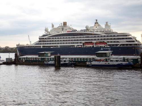 СМИ: элитный круиз россиян на Северный полюс с концертом &laquo;Ленинграда&raquo; отменили из-за ареста криптобизнесмена Гугнина в США