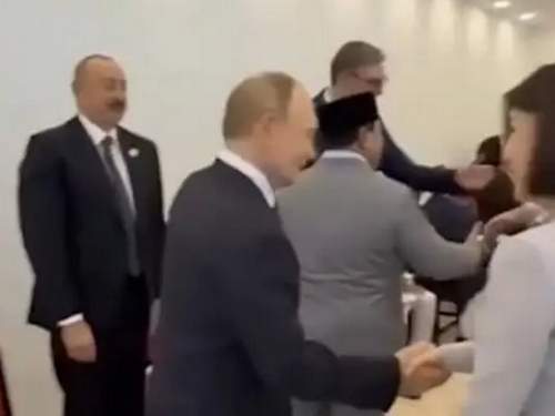 «Путин разрушил иллюзию Алиева за две секунды»: Москва дала Баку последний шанс, обратившись к Азербайджану с просьбой «Путин разрушил иллюзию Алиева за две секунды»: Москва дала Баку последний шанс, обратившись к Азербайджану с просьбой