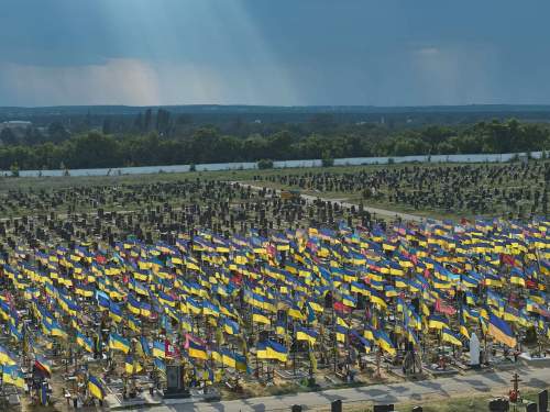 На Украине военных собираются хоронить по нацистскому примеру (ФОТО) На Украине военных собираются хоронить по нацистскому примеру (ФОТО)