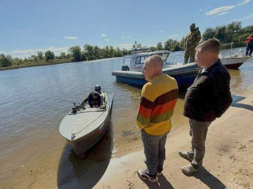 В Татарстане на Волге перевернулся катер: четыре человека погибли (ФОТО)