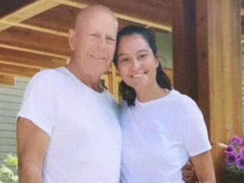 Жена больного деменцией Брюса Уиллиса рассказала, как общается с мужем Жена больного деменцией Брюса Уиллиса рассказала, как общается с мужем