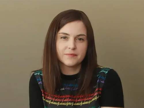 Суд в Москве арестовал первого замминистра строительства ДНР Мерваезову Суд в Москве арестовал первого замминистра строительства ДНР Мерваезову