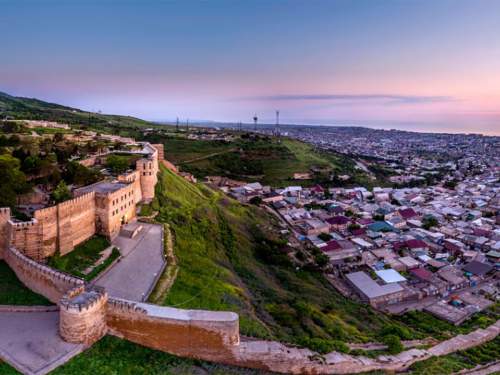 На ТВ Азербайджана потребовали вернуть стране российский Дербент На ТВ Азербайджана потребовали вернуть стране российский Дербент