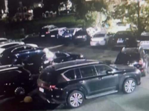 ФСБ показала видео, как агент Киева закладывает бомбу под машину в Петербурге (ВИДЕО)