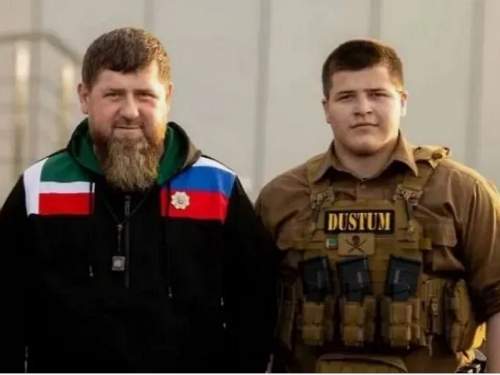 Кадыров ответил критикующим награды и должности его 17-летнего сына Адама Кадыров ответил критикующим награды и должности его 17-летнего сына Адама