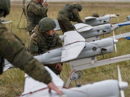ВС РФ стали применять дроны в зоне СВО по новой тактике (ВИДЕО) ВС РФ стали применять дроны в зоне СВО по новой тактике (ВИДЕО)