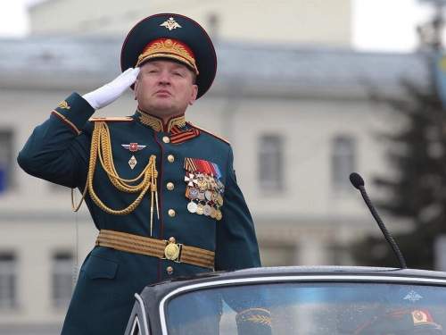 СМИ: экс-командующий ЛВО генерал-полковник Лапин уволен из армии