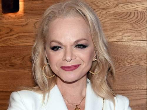 Суд обязал жительницу Казани выплатить певице Долиной ₽14,9 млн