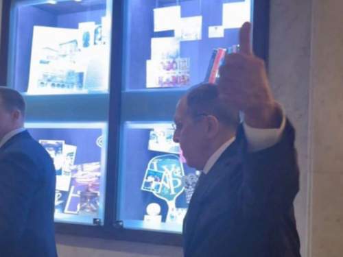 Лавров одним жестом оценил переговоры с Рубио (ФОТО)