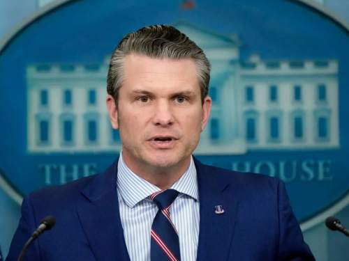 «Люди очень обеспокоены»: глава Пентагона экстренно созвал сотни генералов и адмиралов на закрытое совещание «Люди очень обеспокоены»: глава Пентагона экстренно созвал сотни генералов и адмиралов на закрытое совещание