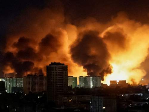 Сотни «Гераней» окружили Киев: адская ночь потрясла Украину (ФОТО, ВИДЕО) Сотни «Гераней» окружили Киев: адская ночь потрясла Украину (ФОТО, ВИДЕО)