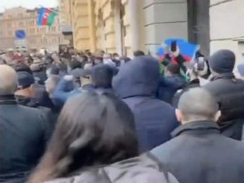 «Азербайджанцы остались с несломанными пальцами»: в Петербурге сорвана провокация Баку в «день победы над Арменией»