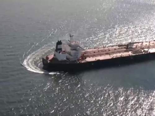 ВМС Франции задержали членов экипажа связываемого с РФ танкера ВМС Франции задержали членов экипажа связываемого с РФ танкера