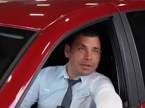 «И все девчонки твои!»: рекламу «АвтоВАЗа» на фоне введения нового утильсбора разнесли в Сети (ВИДЕО) «И все девчонки твои!»: рекламу «АвтоВАЗа» на фоне введения нового утильсбора разнесли в Сети (ВИДЕО)