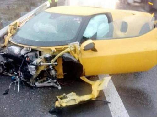 Известная блогерша в Екатеринбурге разбила Lamborghini за 50 млн рублей (ФОТО, ВИДЕО)