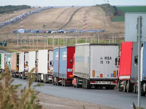 &laquo;Самое время провести очередной фестиваль плова&raquo;: под шум вокруг “Томагавков” Казахстан тормозит китайские грузы в РФ