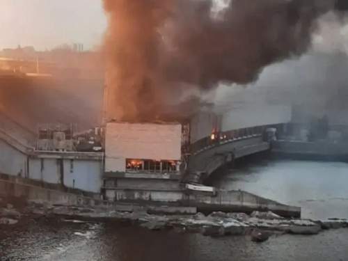 Опубликовано фото повреждений ДнепроГЭС после удара ВС РФ (ФОТО)