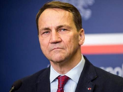 «Воевать будем три года»: глава МИД Польши Сикорский привез БПЛА «Герань» в Лондон (ФОТО)